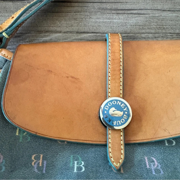 Y2K 2000s Dooney & Bourke Leather flap rainbow monogram mini shoulder bag - Picture 2 of 11